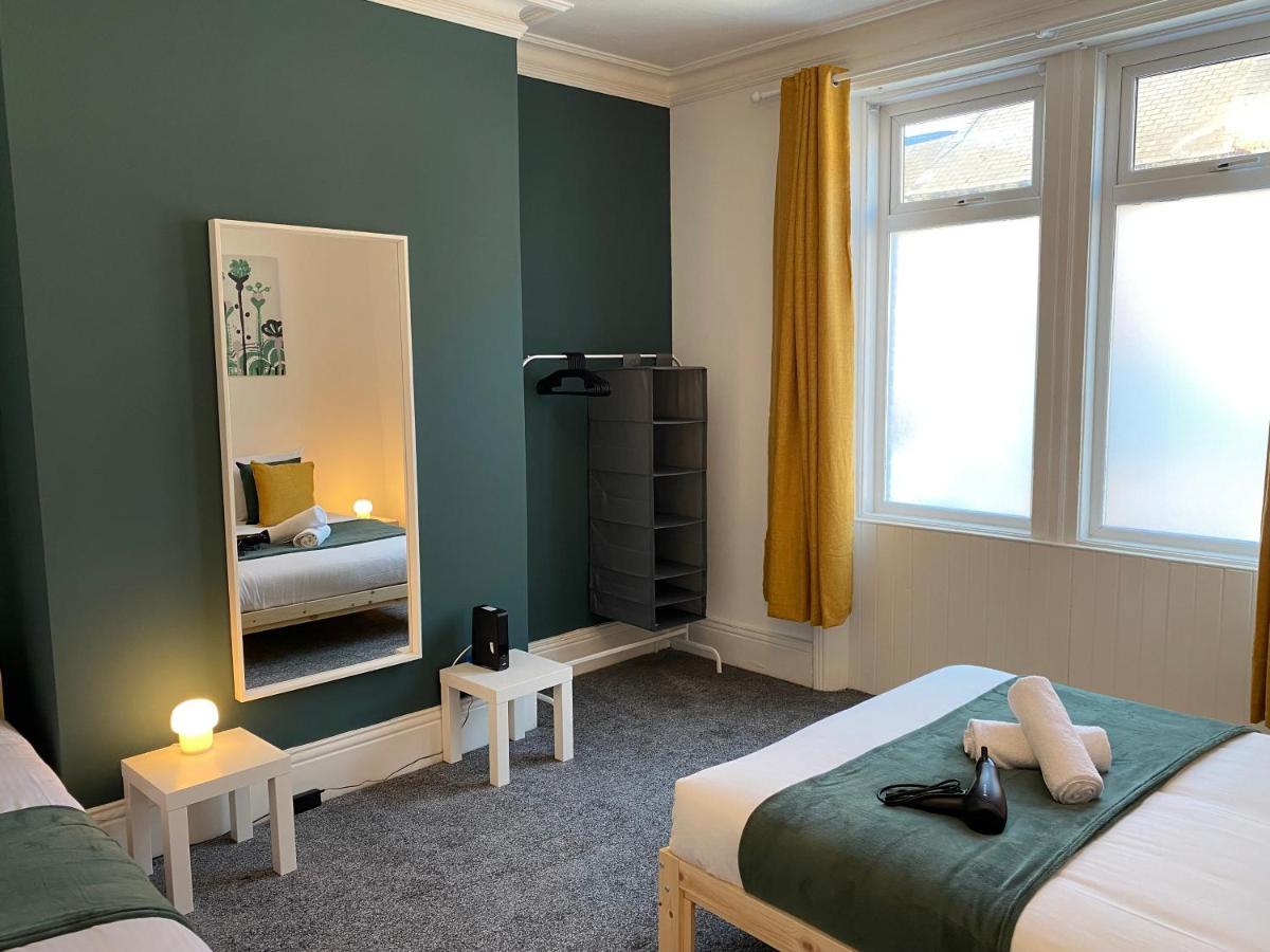 Kitchener - Wonderful 2-Bedroom Apt Sleeps 5 Free Parking Free Wifi Gateshead Exterior photo